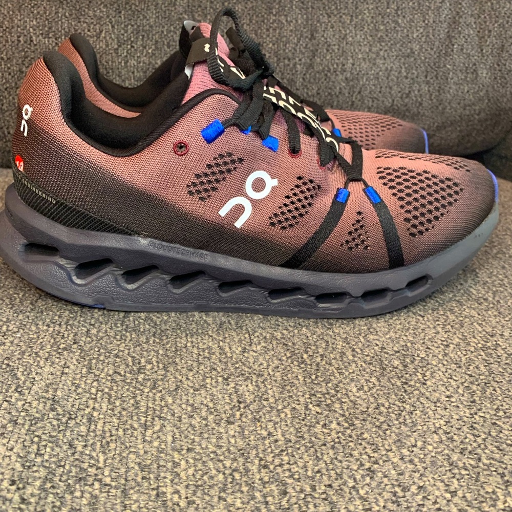 On Cloud Cloudsurfer Mens Size 10.5